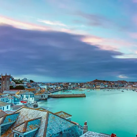 2 Bed In St Ives 88406