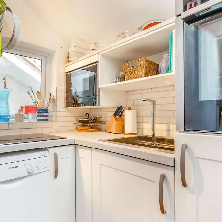 2 Bed In St Ives 88406 * Carbis Bay