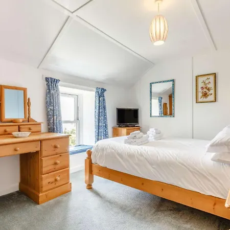 Holiday home 2 Bed In St Ives 88406 *